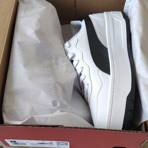 Puma's Court Lally Skye White And Black Platform Sneakers 9 NIB